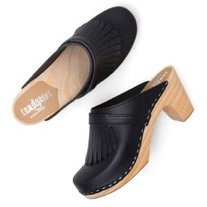 Sandgren Venice black vegan mules wooden base (38)